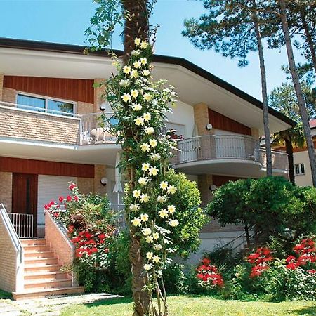 Villa Anny Lignano Sabbiadoro Luaran gambar